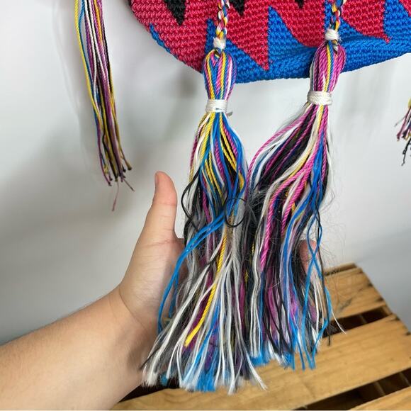 Unbranded multicolor handwoven bucket cross body bag - Picture 8 of 12